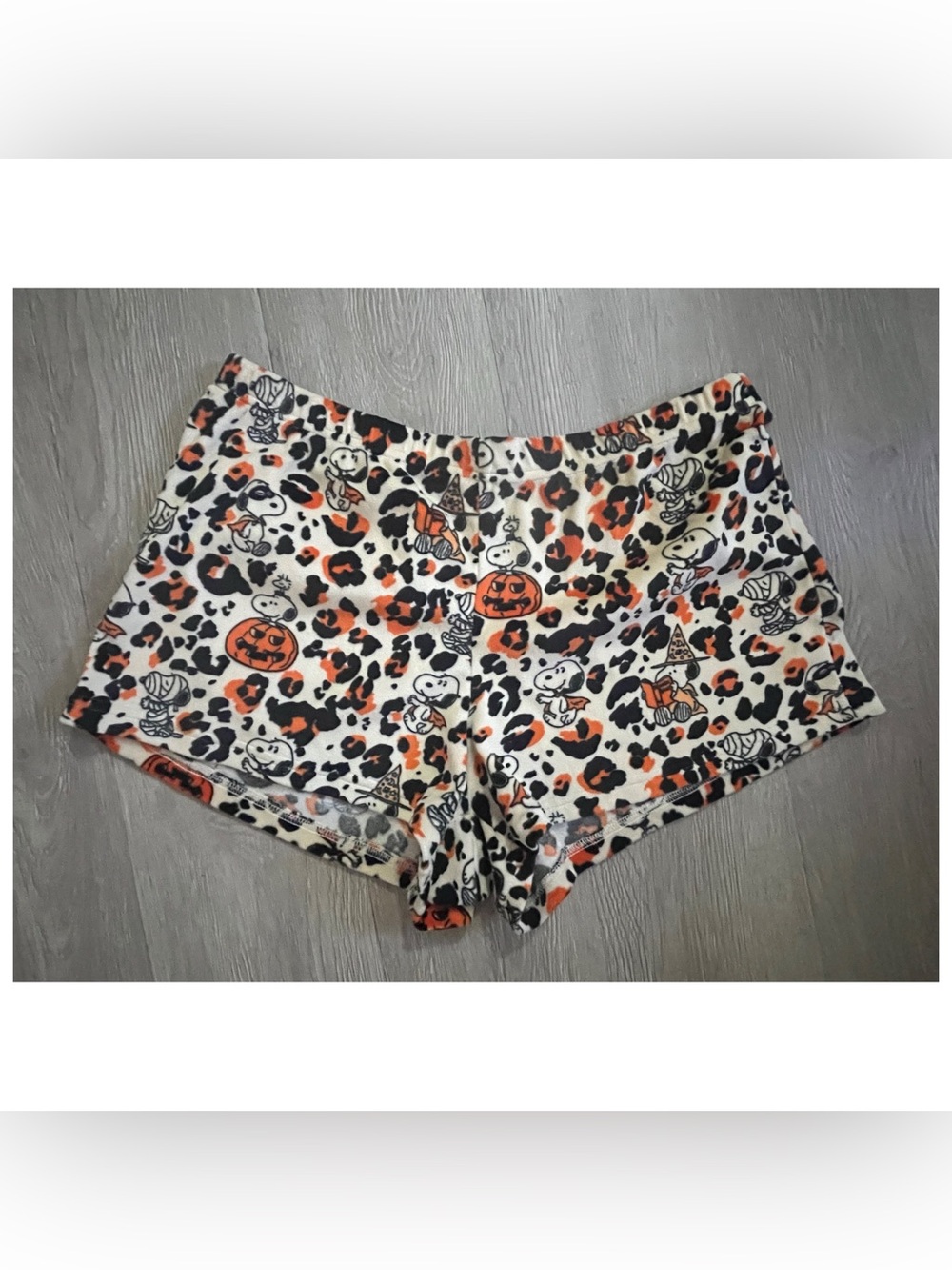 Munki Munki Peanuts Halloween leopard print shorts size M